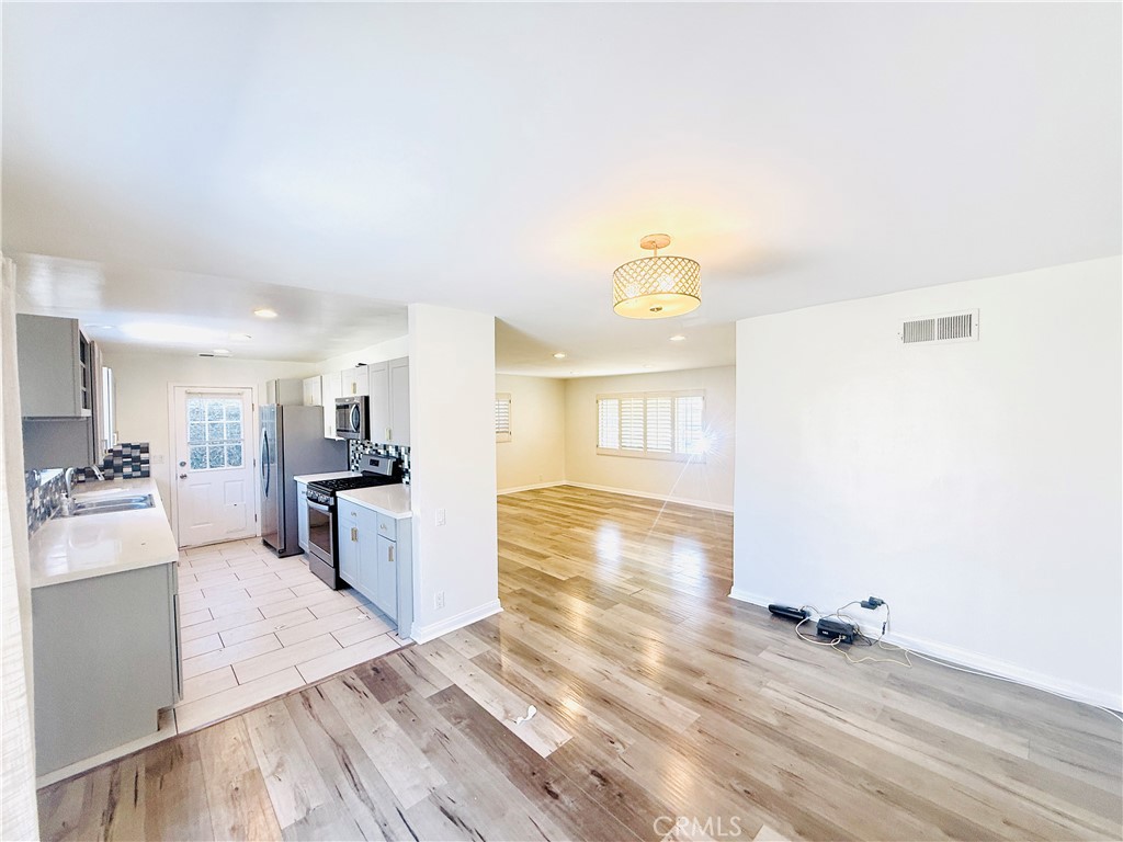 MLS #SB25267876 image #2