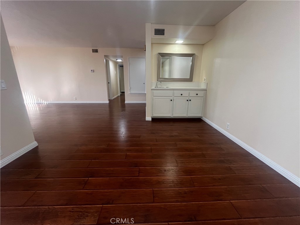 MLS #SB25267937 image #10