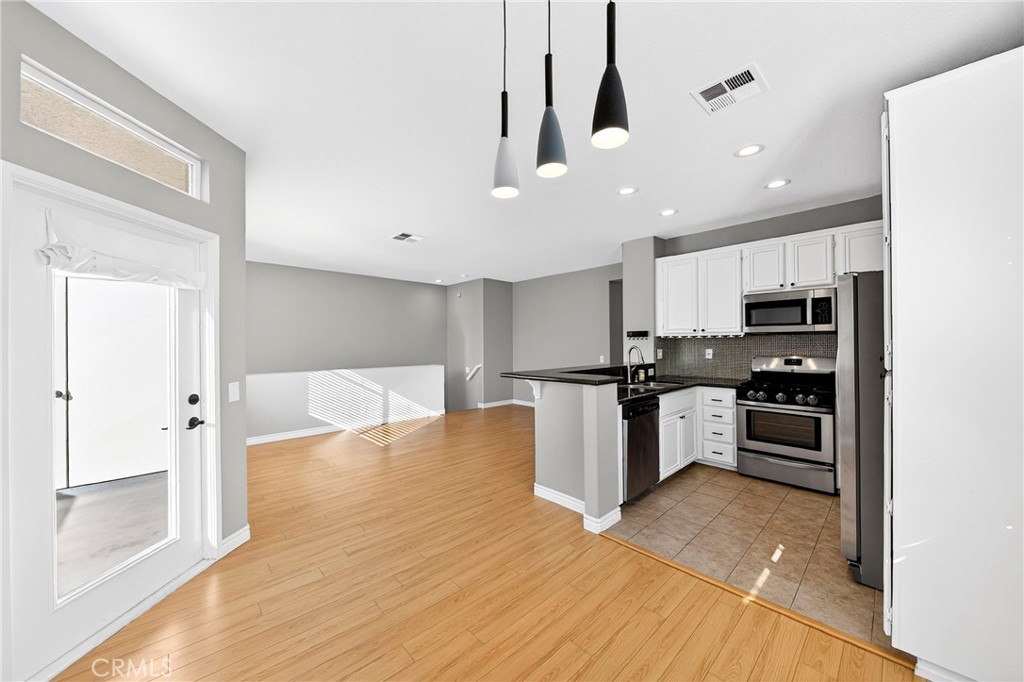 MLS #SB25267978 image #10