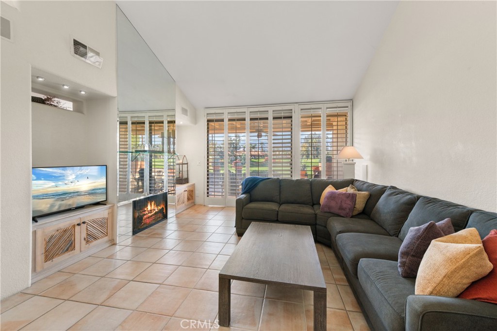 MLS #SB25268348 image #11