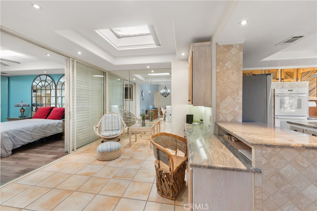 MLS #SB25268348 image #13