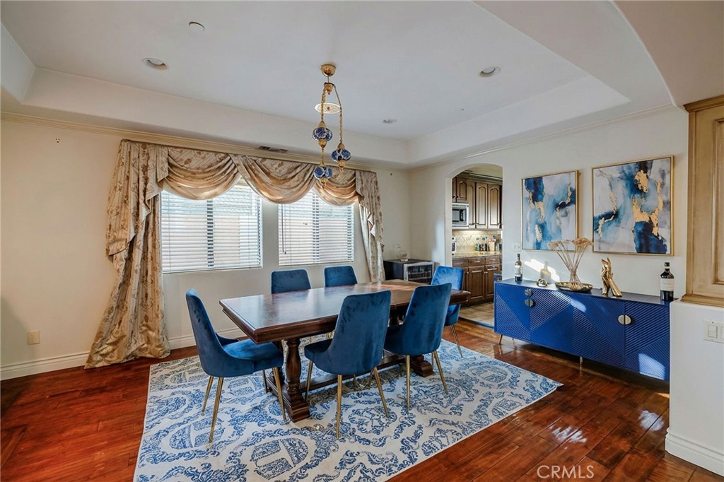 MLS #SB25268351 image #4