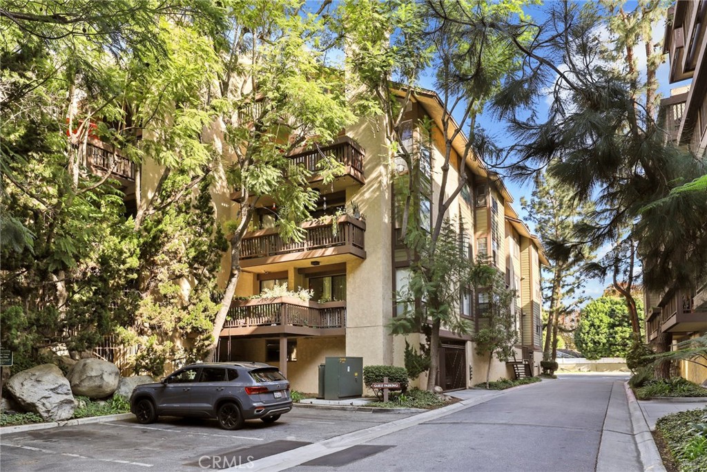 MLS #SB25268393 image #1