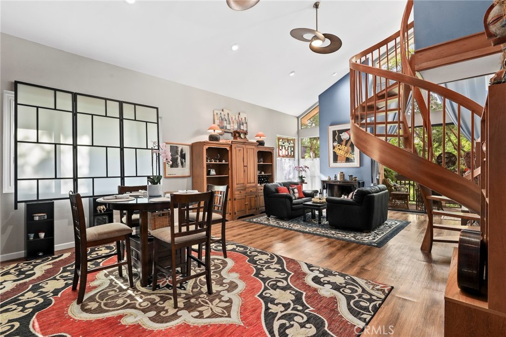 MLS #SB25268393 image #2