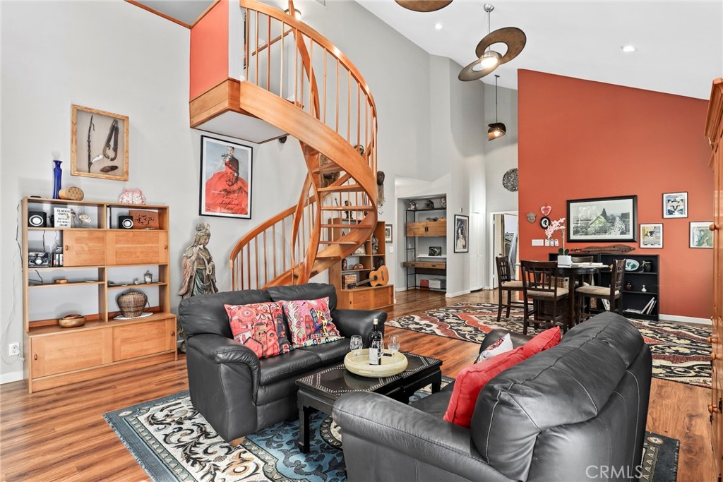 MLS #SB25268393 image #6