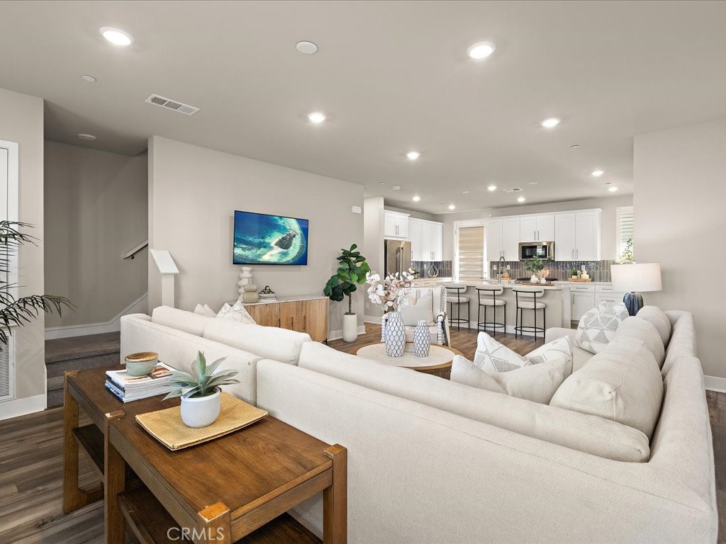 MLS #SB25268484 image #5