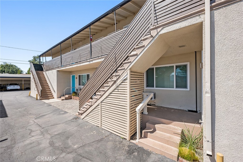 MLS #SB25268547 image #8