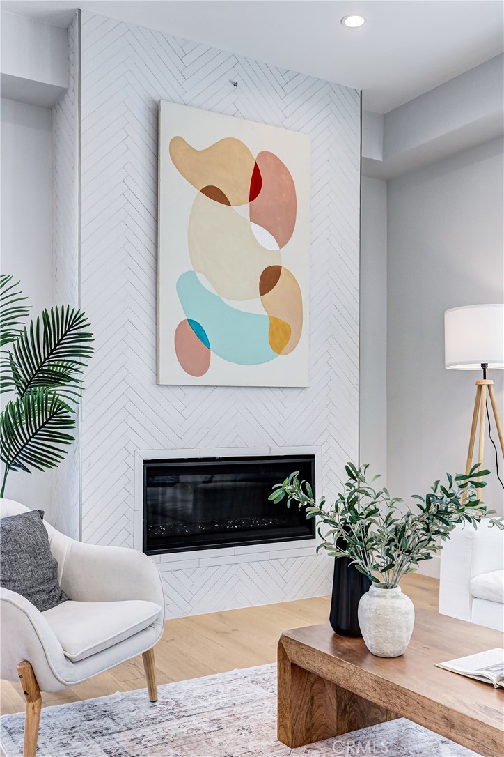 MLS #SB25268610 image #4