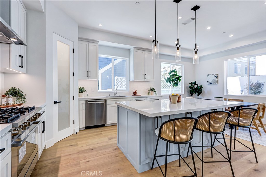 MLS #SB25268610 image #6