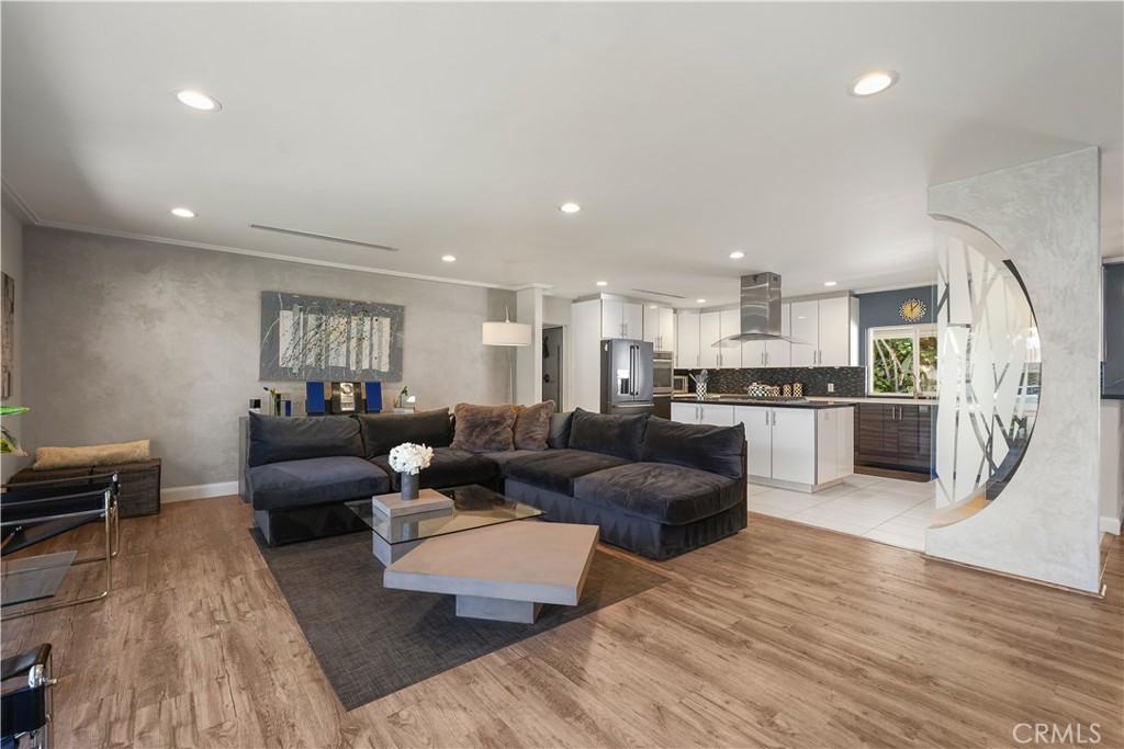 MLS #SB25268804 image #12