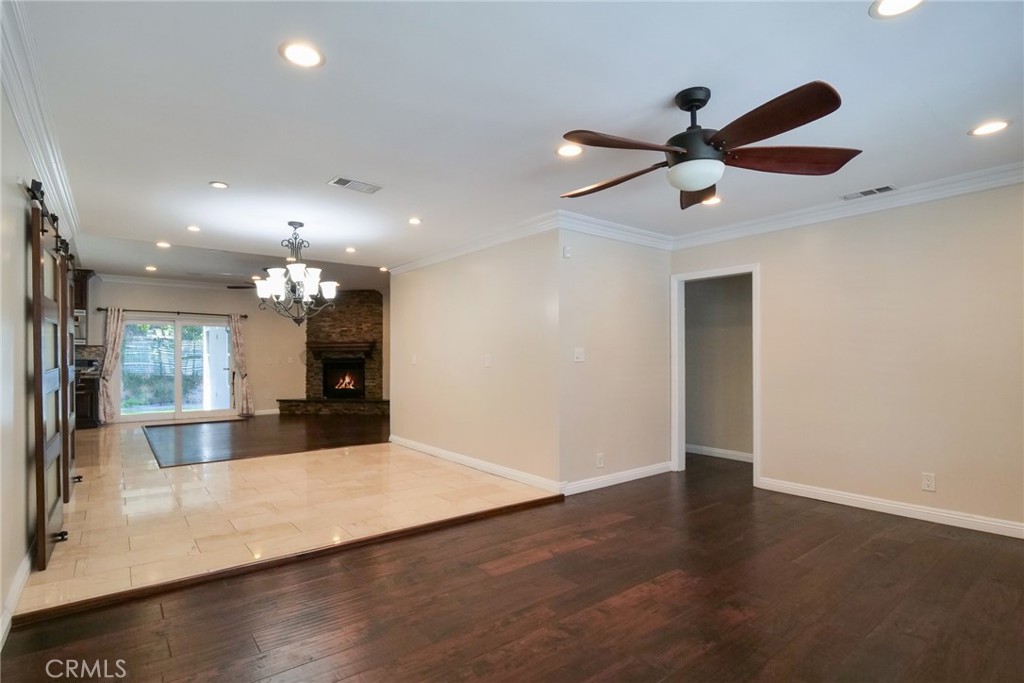 MLS #SB25268945 image #10