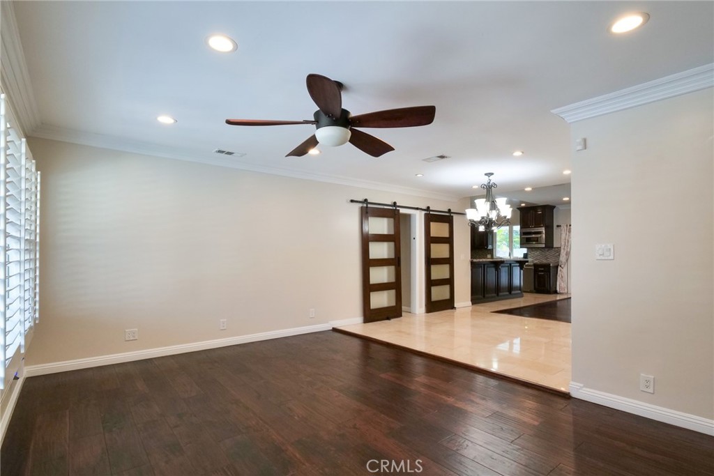 MLS #SB25268945 image #5