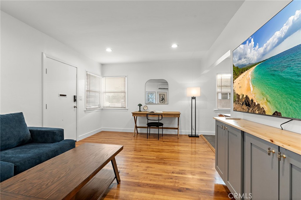 MLS #SB25269017 image #3