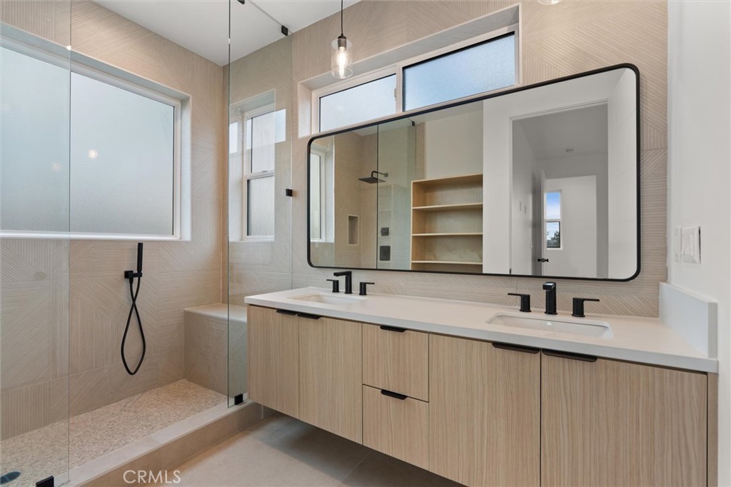 MLS #SB25269174 image #3