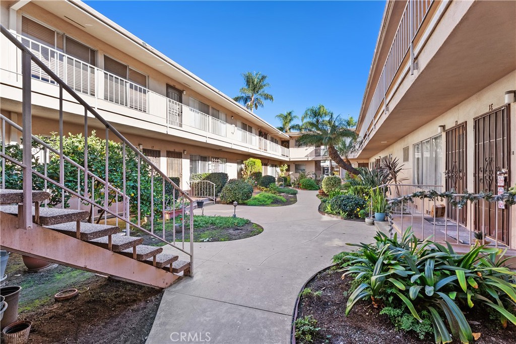 MLS #SB25269788 image #9