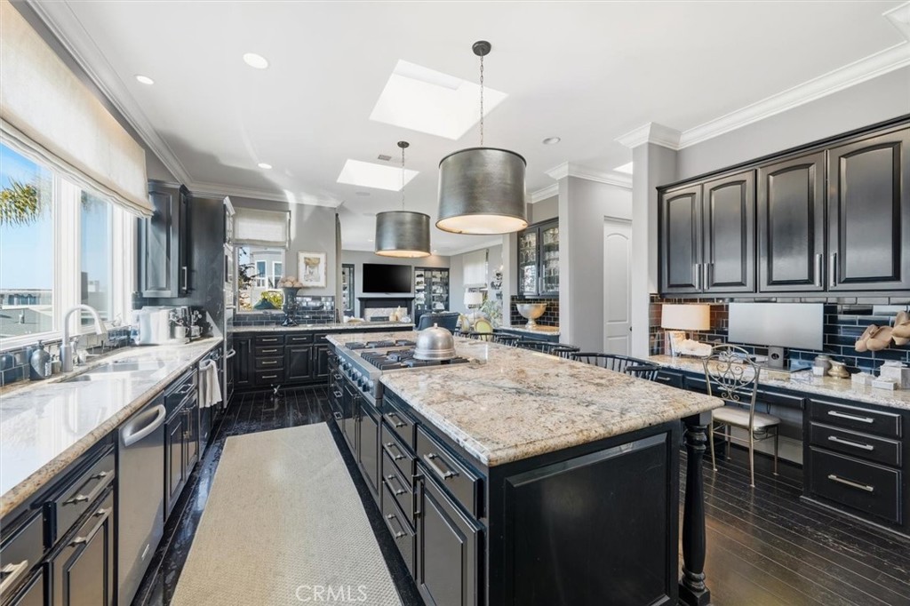 MLS #SB25270024 image #9