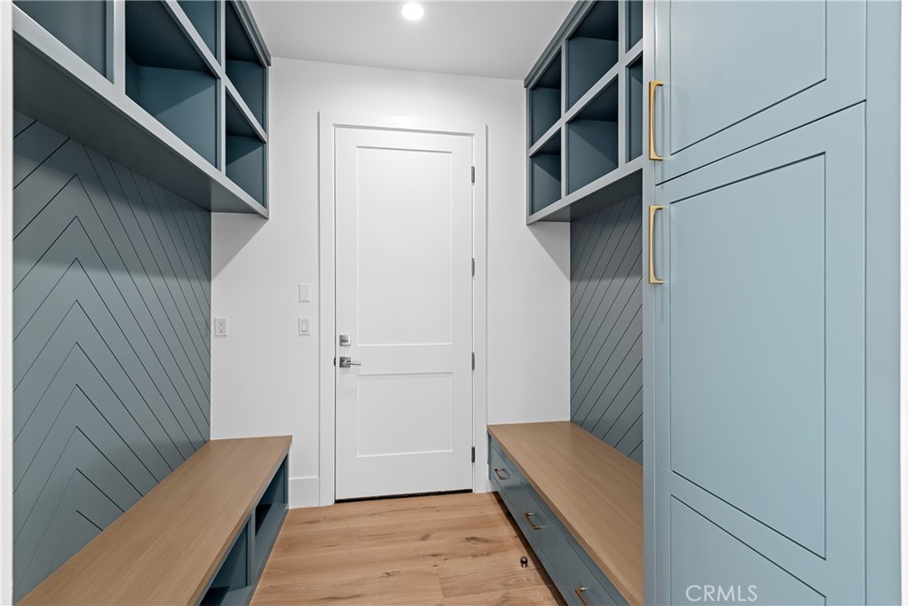 MLS #SB25270304 image #3