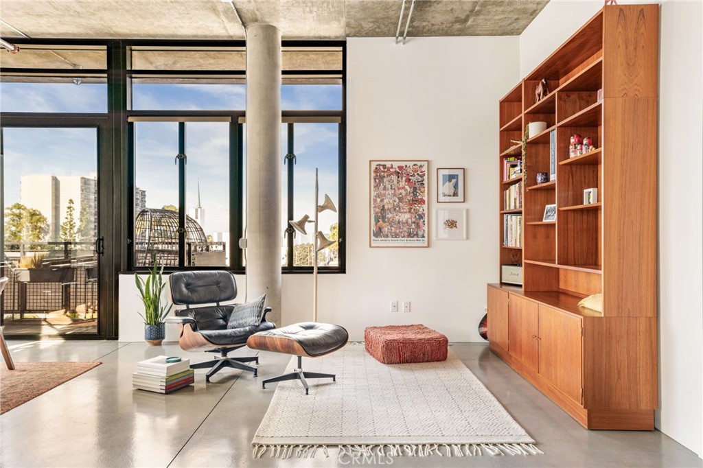 MLS #SB25270387 image #11