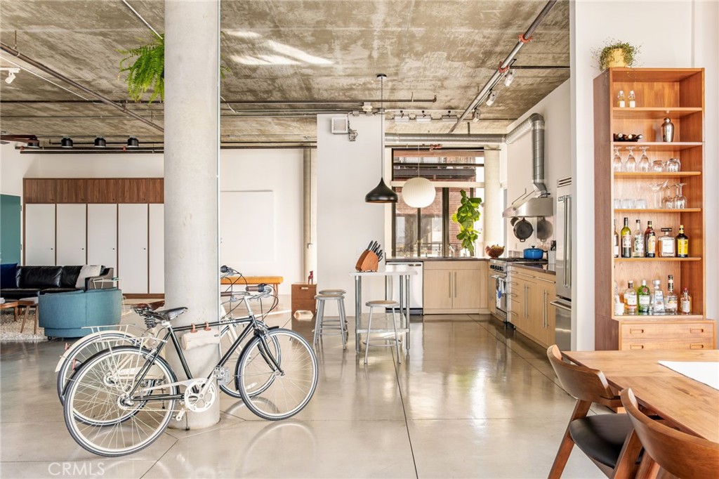 MLS #SB25270387 image #13