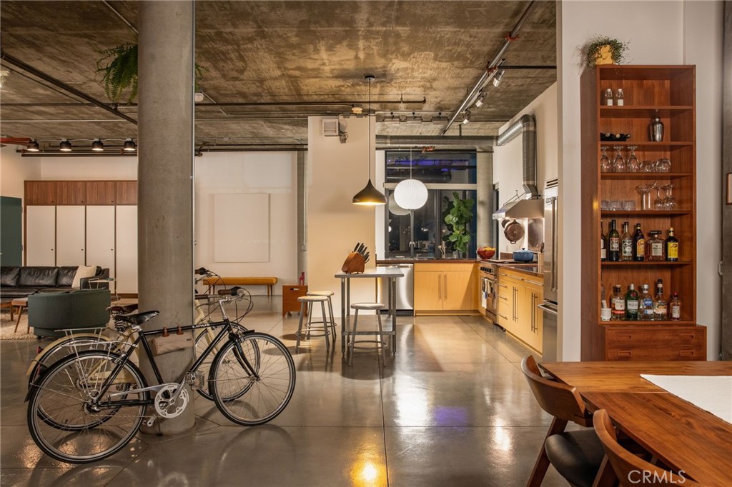 MLS #SB25270387 image #32