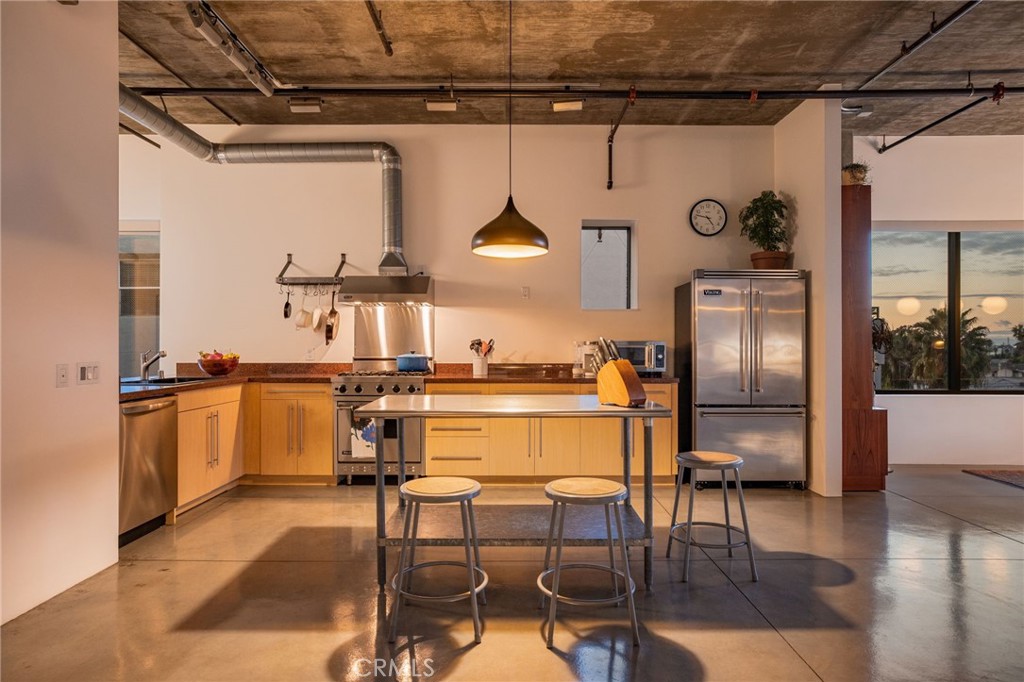 MLS #SB25270387 image #33