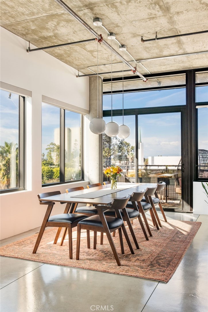 MLS #SB25270387 image #9