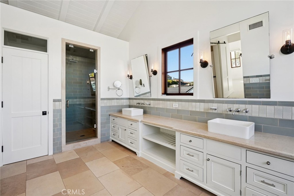 MLS #SB25270396 image #32