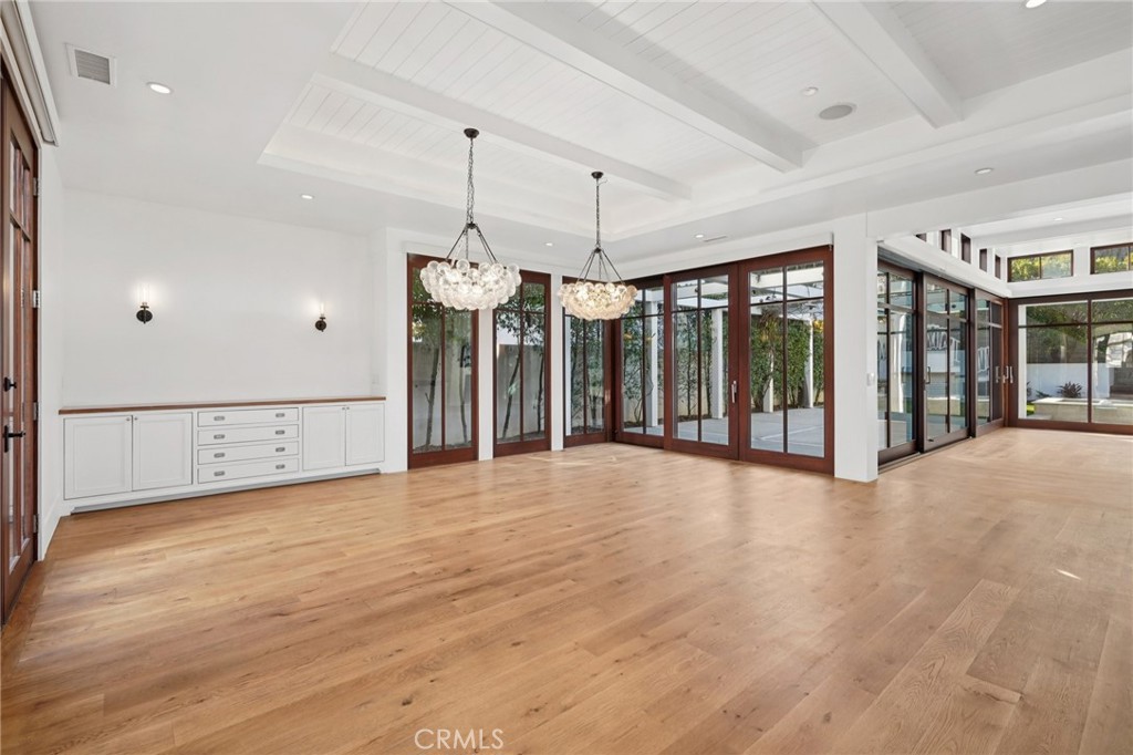 MLS #SB25270396 image #4