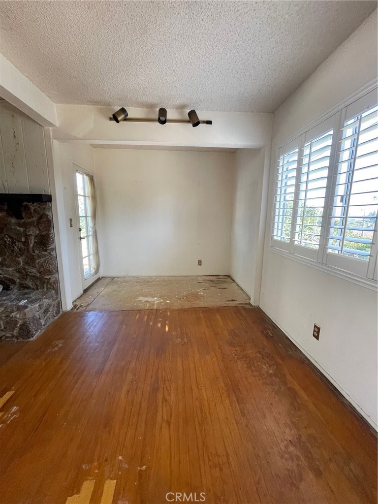 MLS #SB25270621 image #7