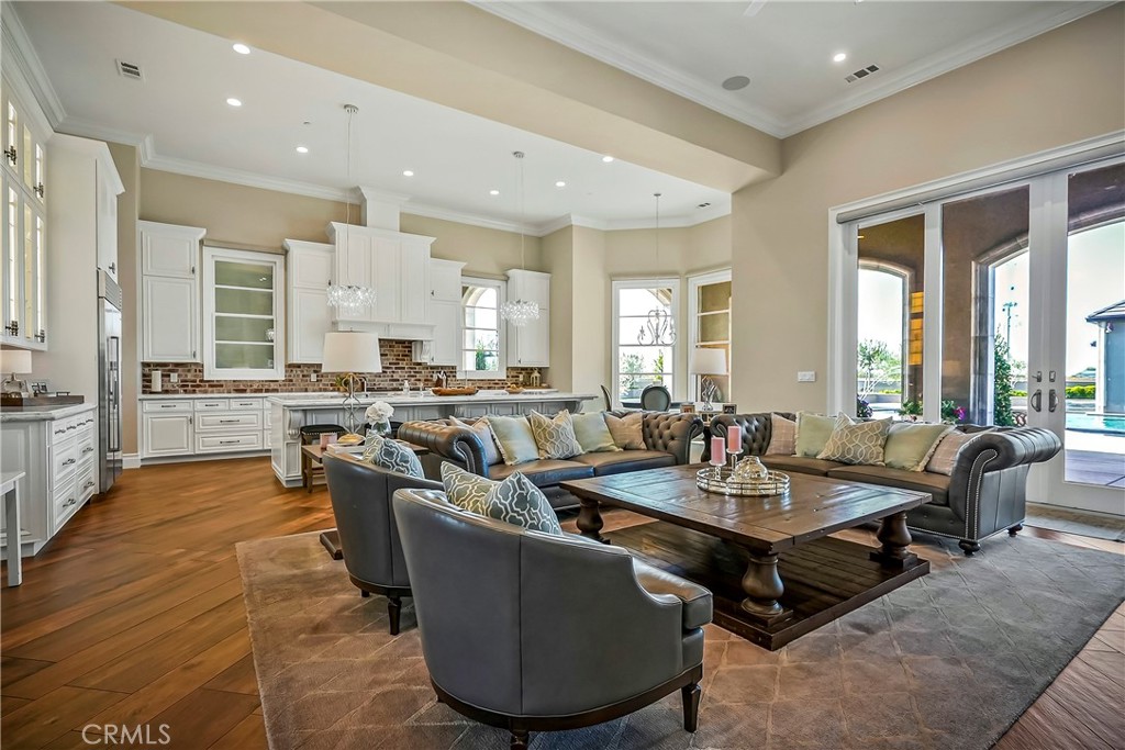 MLS #SB25270773 image #14