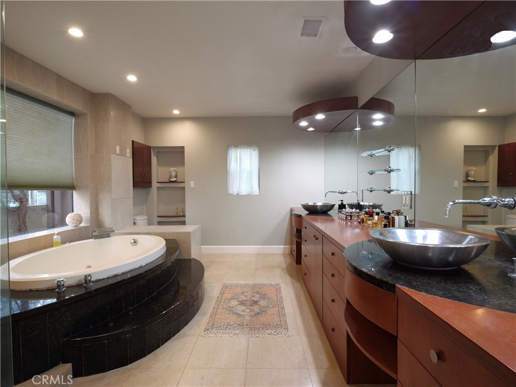 MLS #SB25270833 image #27