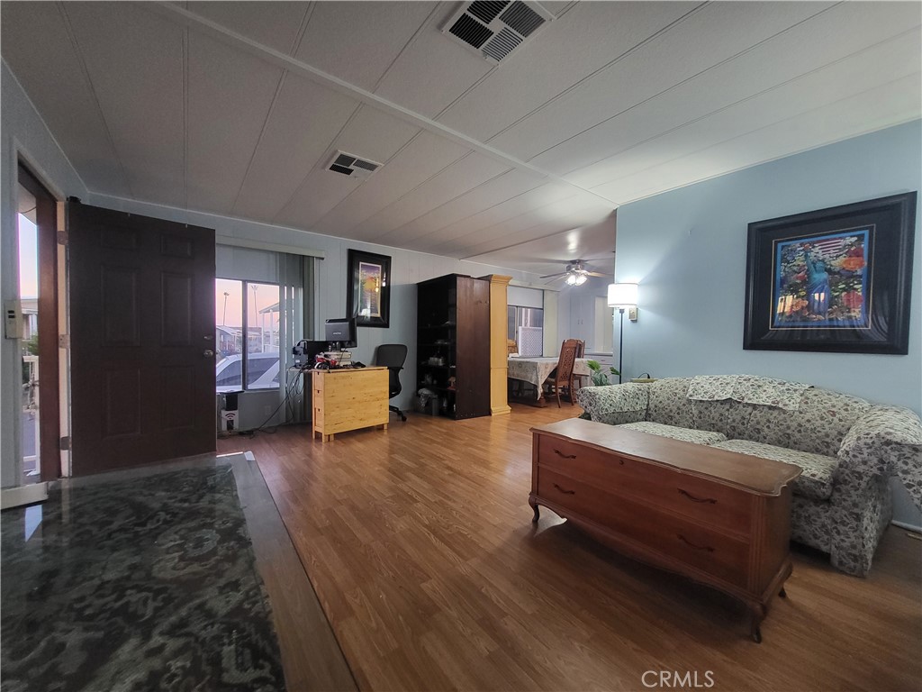 MLS #SB25271031 image #10