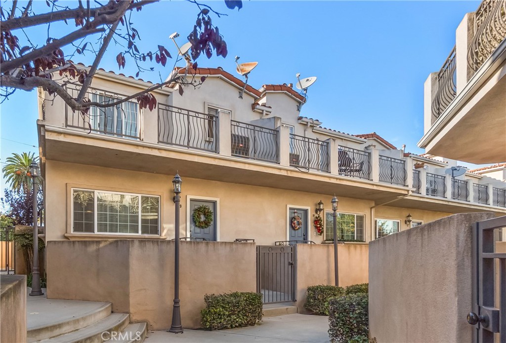 MLS #SB25271168 image #0