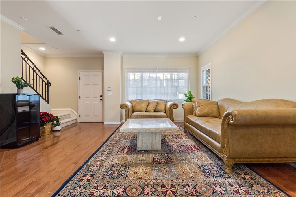 MLS #SB25271168 image #5