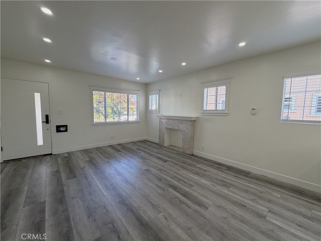 MLS #SB25271404 image #2