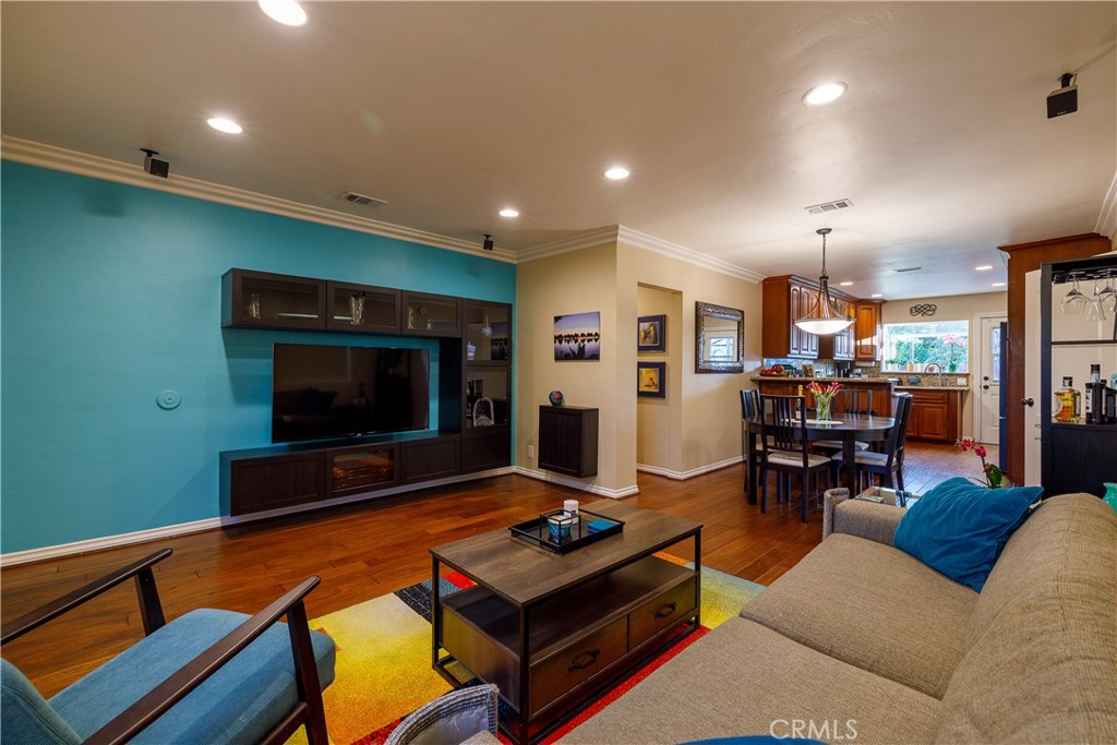 MLS #SB25271437 image #3