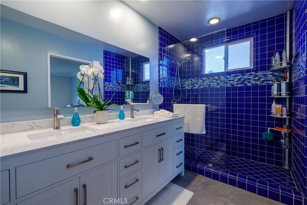 MLS #SB25271437 image #8