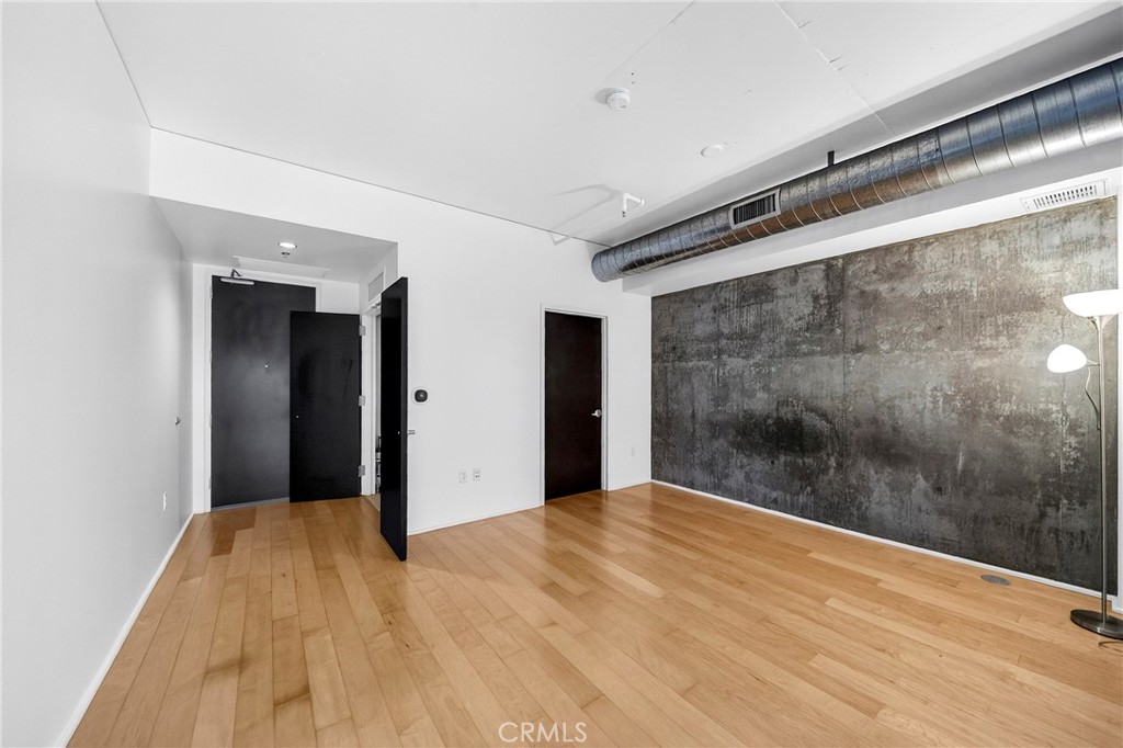 MLS #SB25271633 image #4