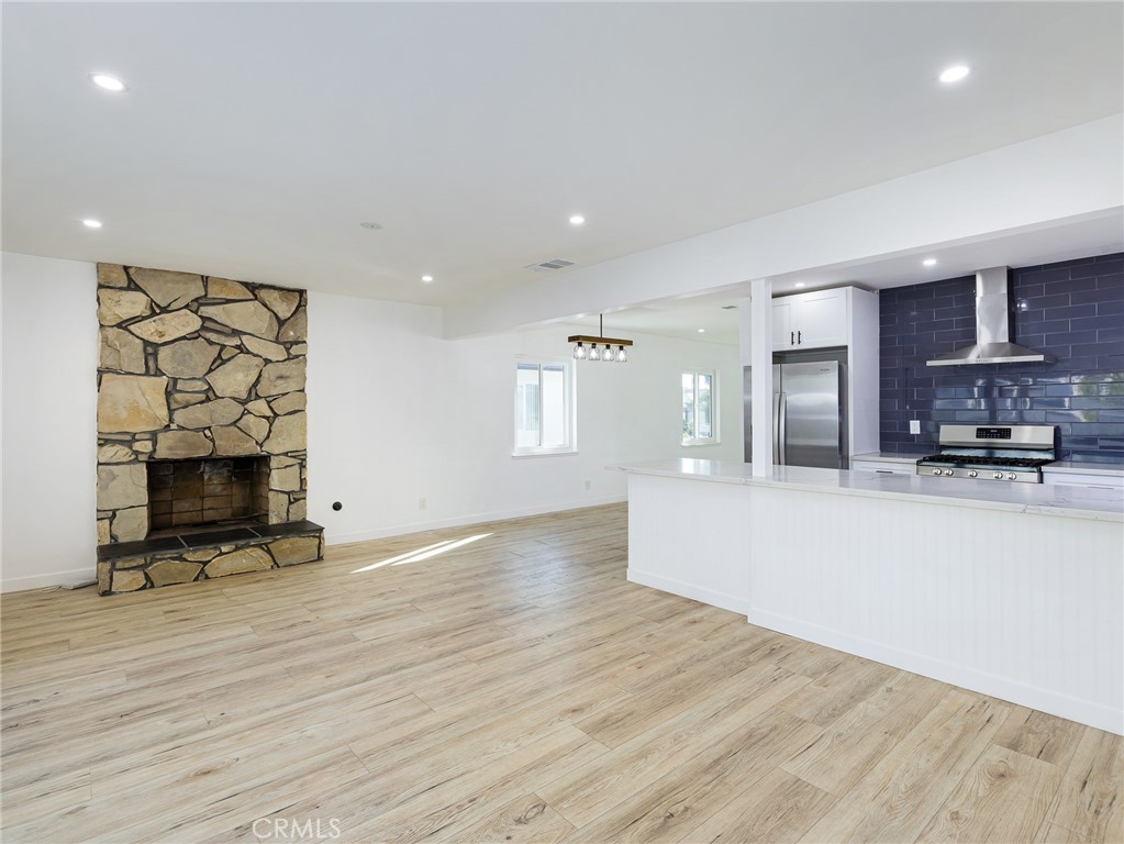 MLS #SB25271696 image #9