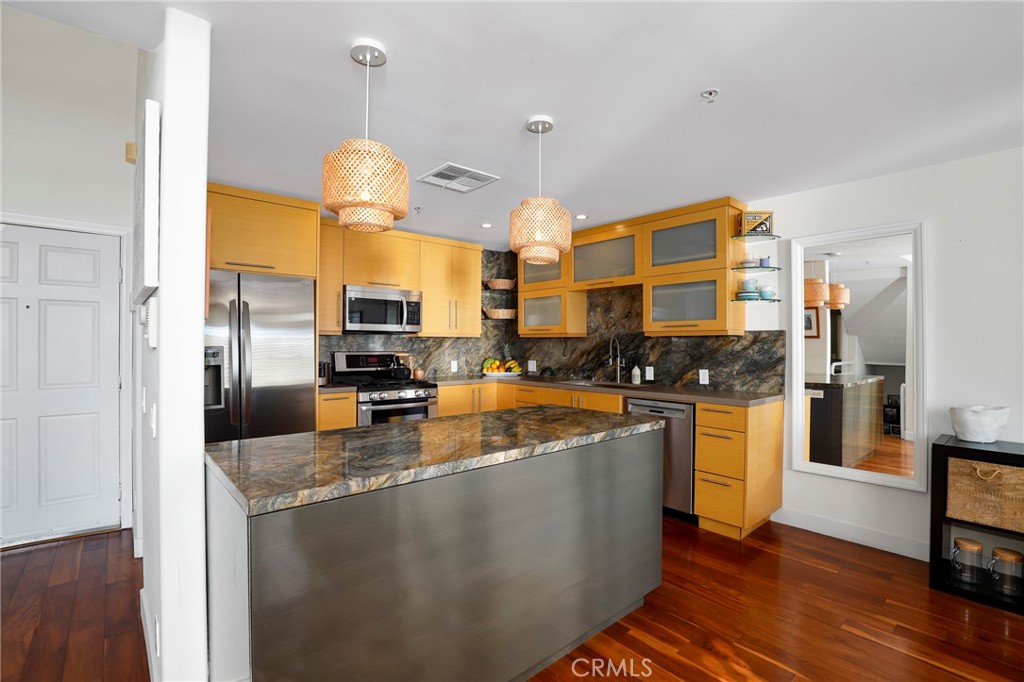 MLS #SB25271777 image #12