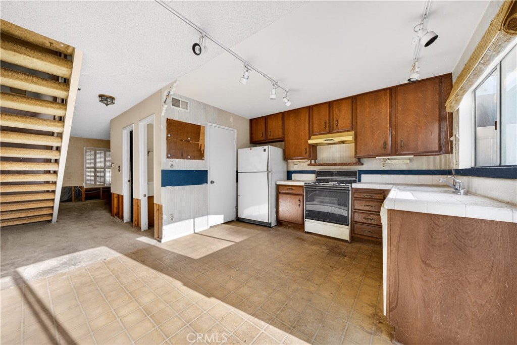 MLS #SB25271924 image #10