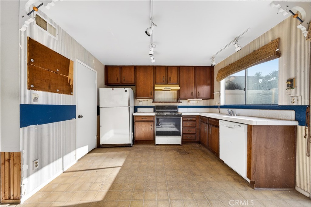 MLS #SB25271924 image #11