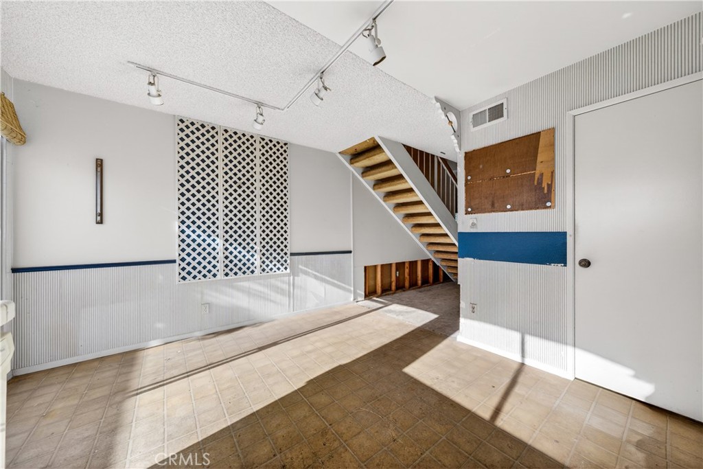 MLS #SB25271924 image #13