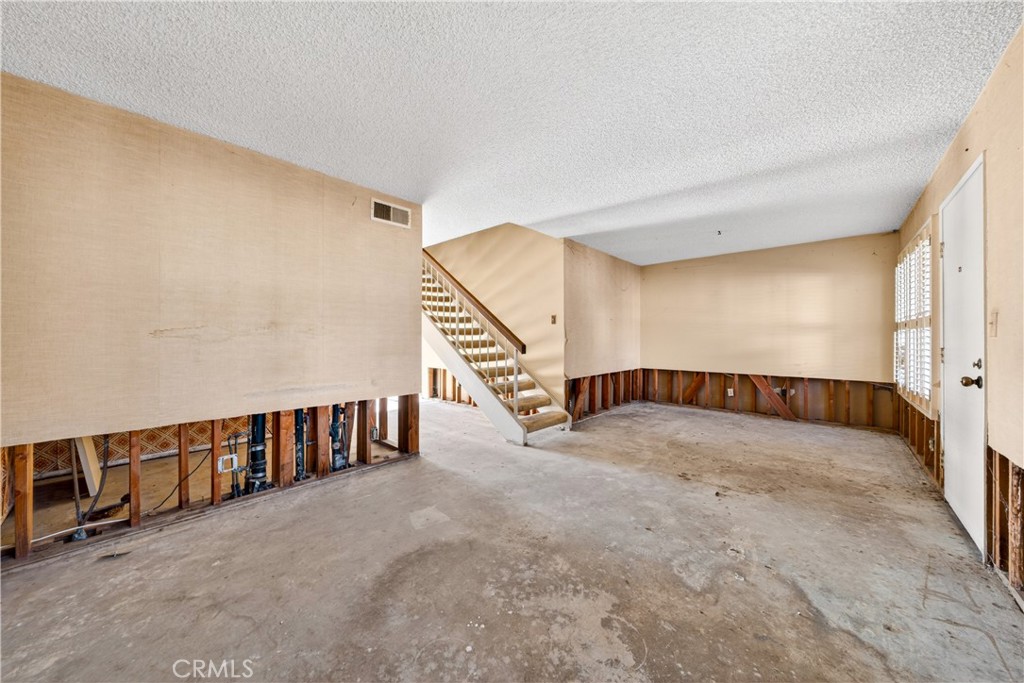 MLS #SB25271924 image #4