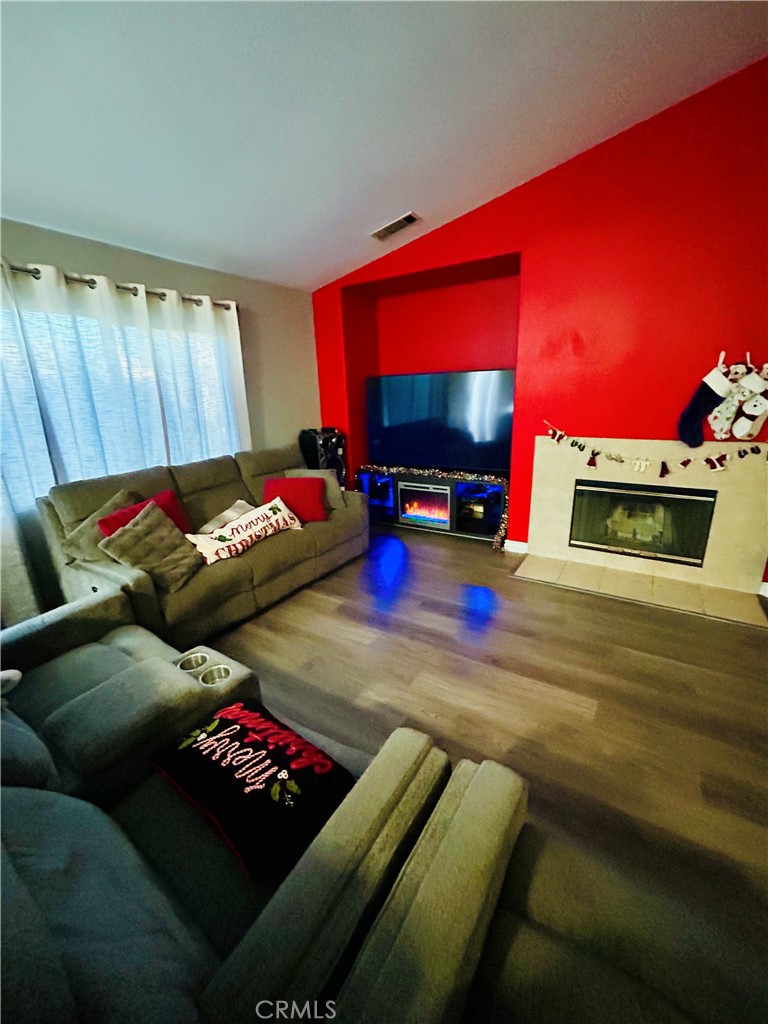 MLS #SB25272060 image #2