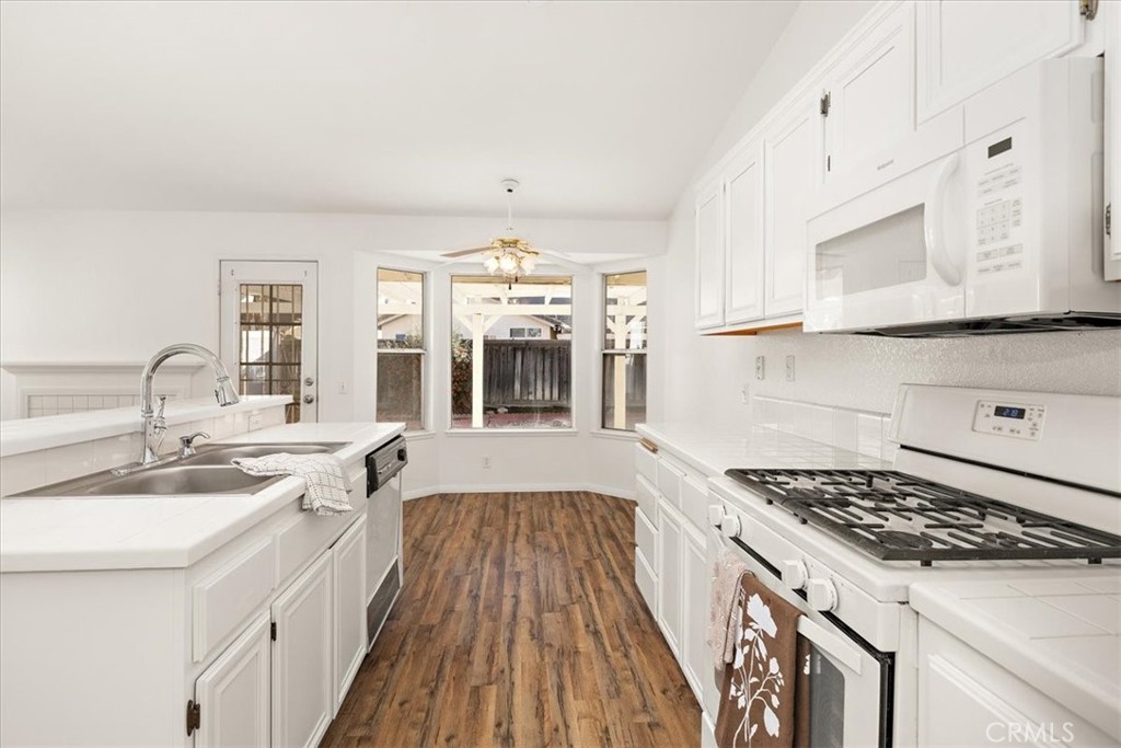 MLS #SB25272113 image #9