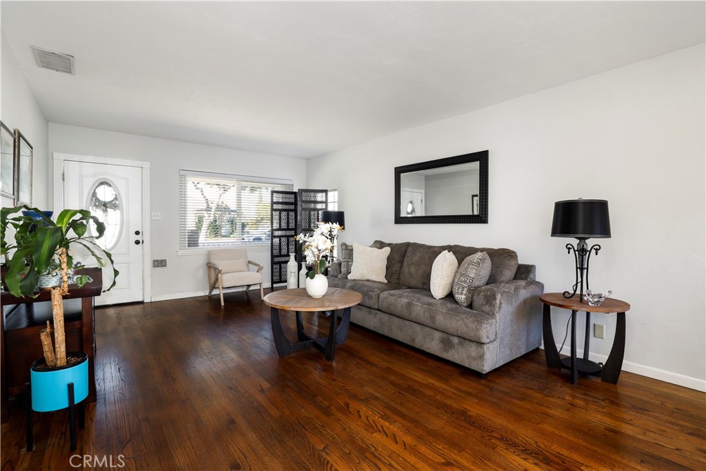 MLS #SB25272538 image #2