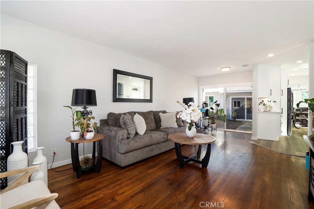 MLS #SB25272538 image #3