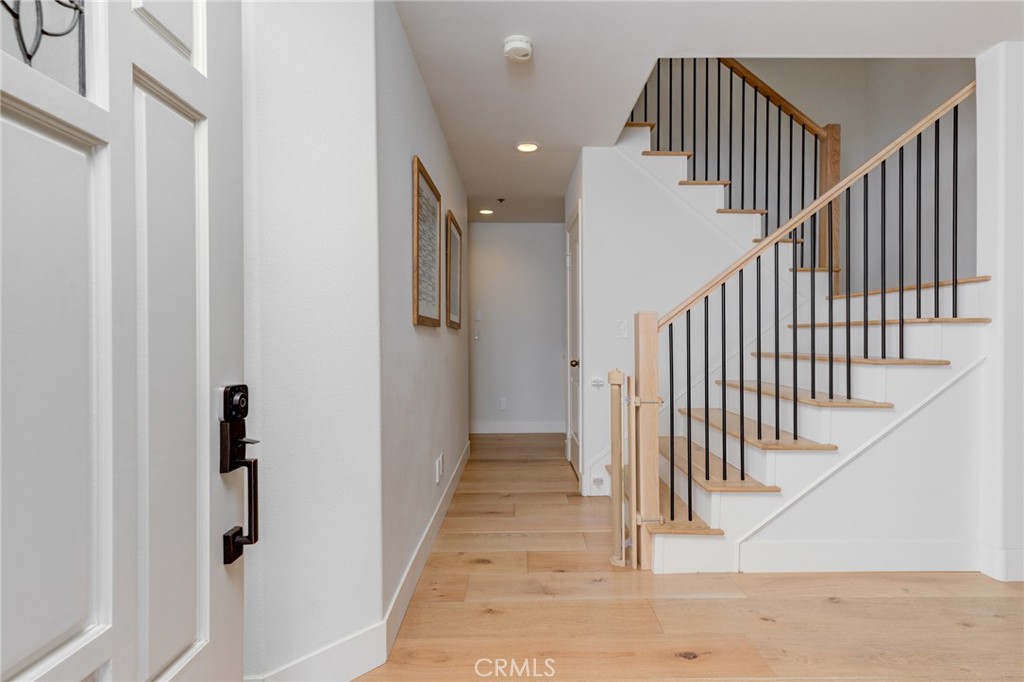 MLS #SB25272858 image #2