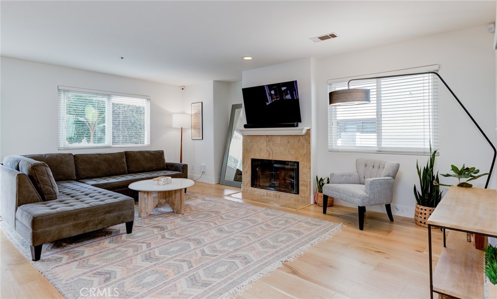 MLS #SB25272858 image #3